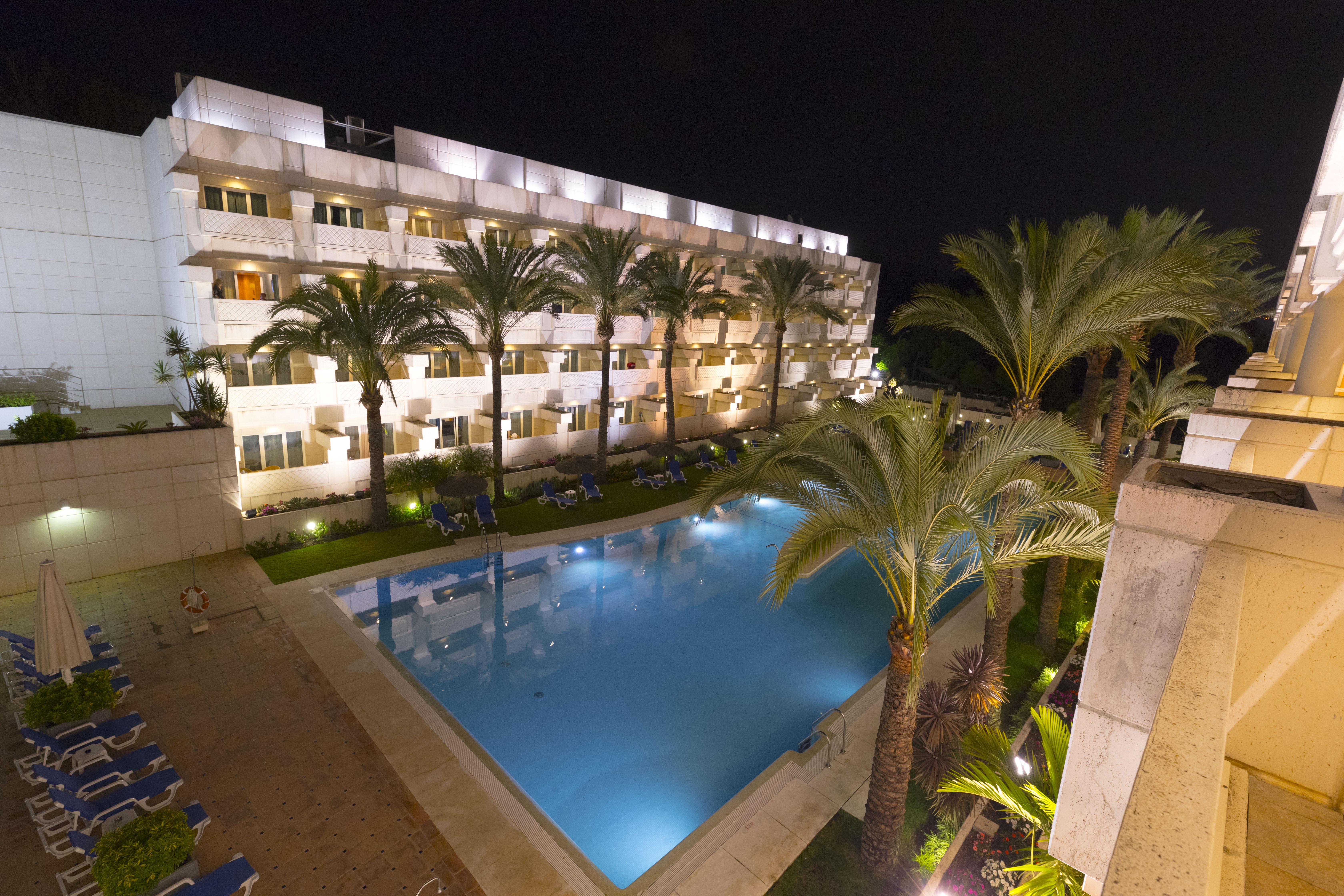 Alanda Marbella Hotel Экстерьер фото